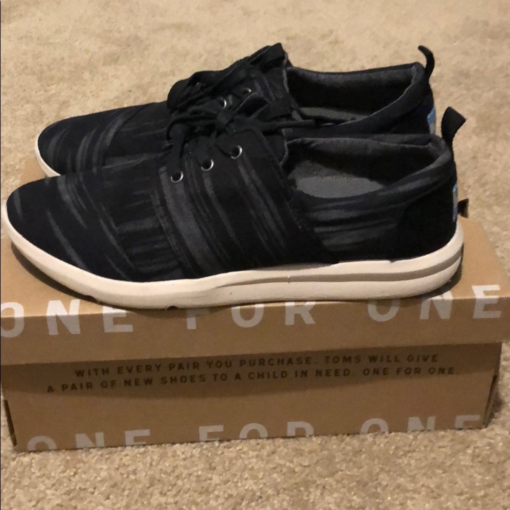 Toms shoes